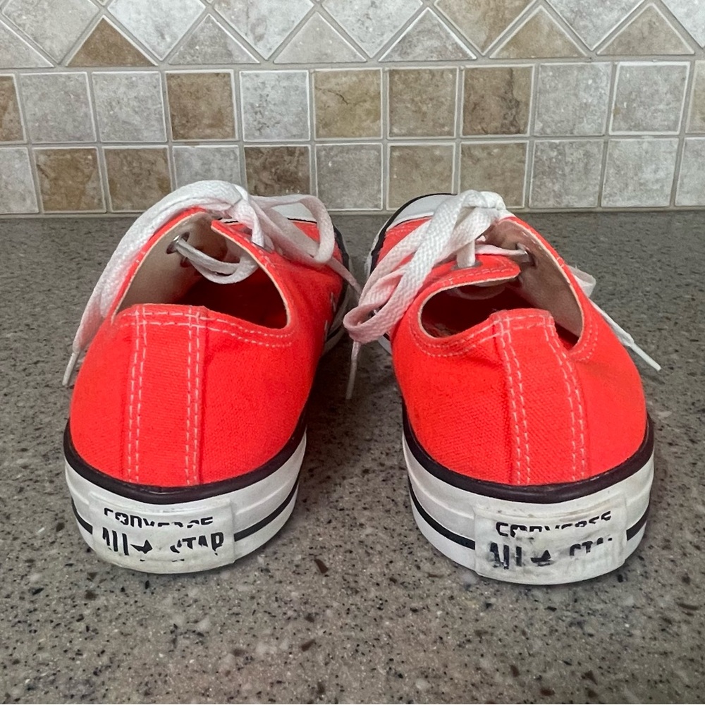 Converse Fiery Coral All Star Chuck Taylor Low Top Sneakers Women’s 7 Men’s 5 - Picture 6 of 9